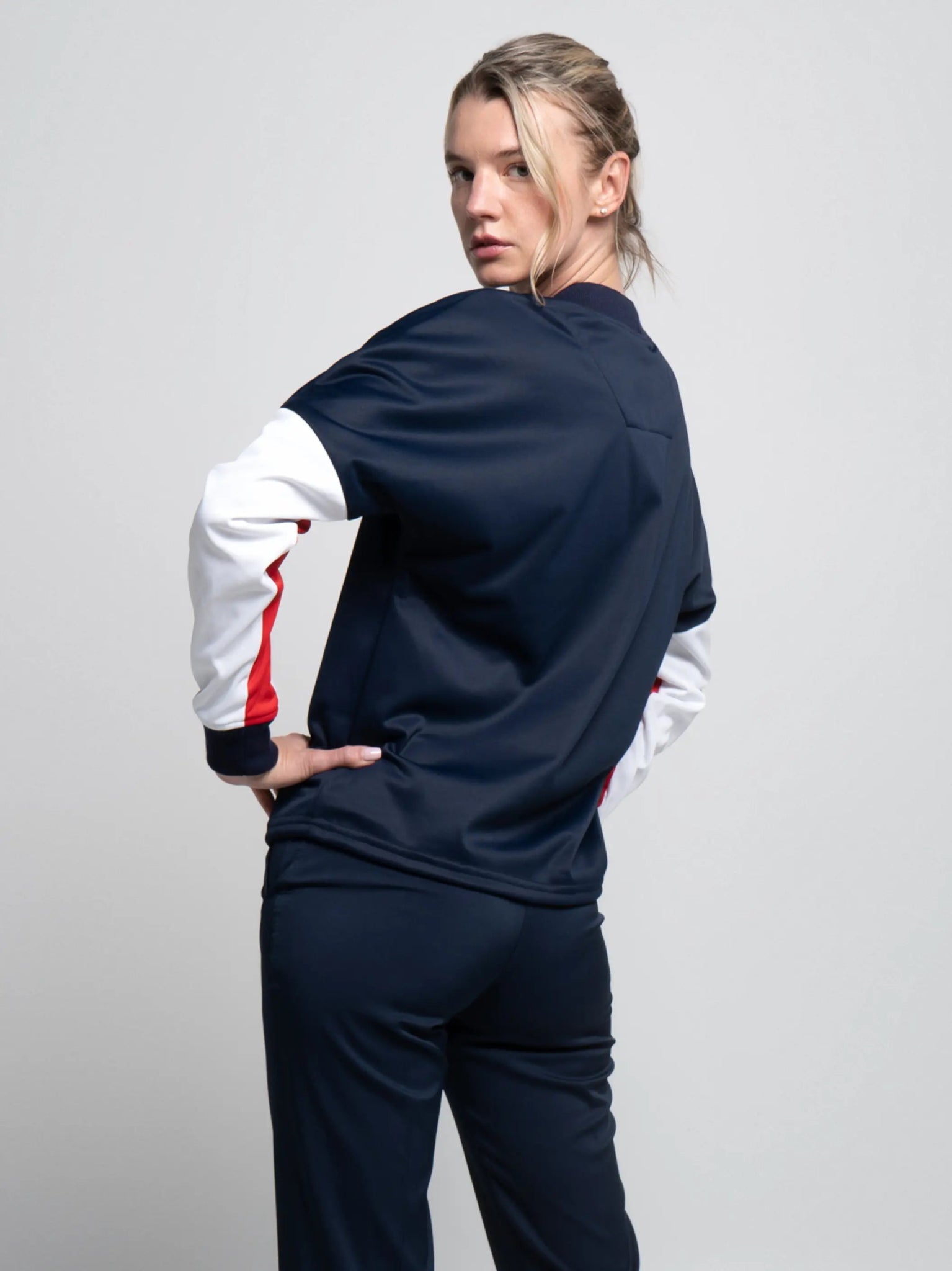 Boston Cropped Sweatshirt - STRATOS SNOW/RED DRAGON - Colorchain