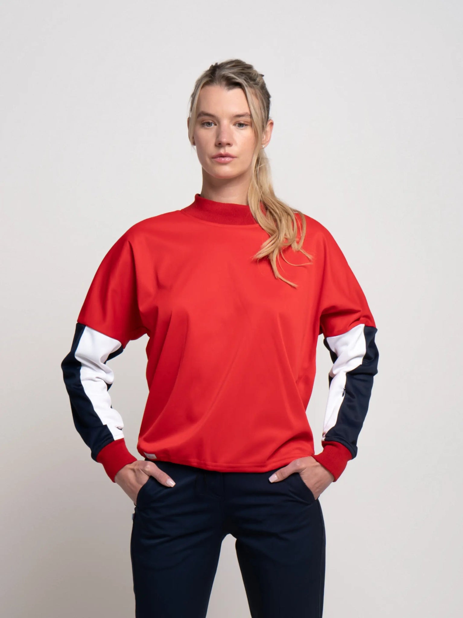 Boston Cropped Sweatshirt - RED DRAGON SNOW/STRATOS - Colorchain
